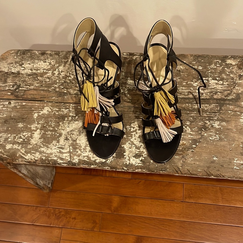 Marc Fischer fringe sandals NEW never worn